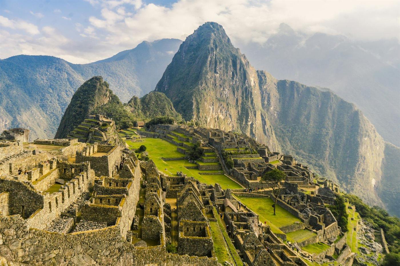 Machu Picchu tussen de bergtoppen